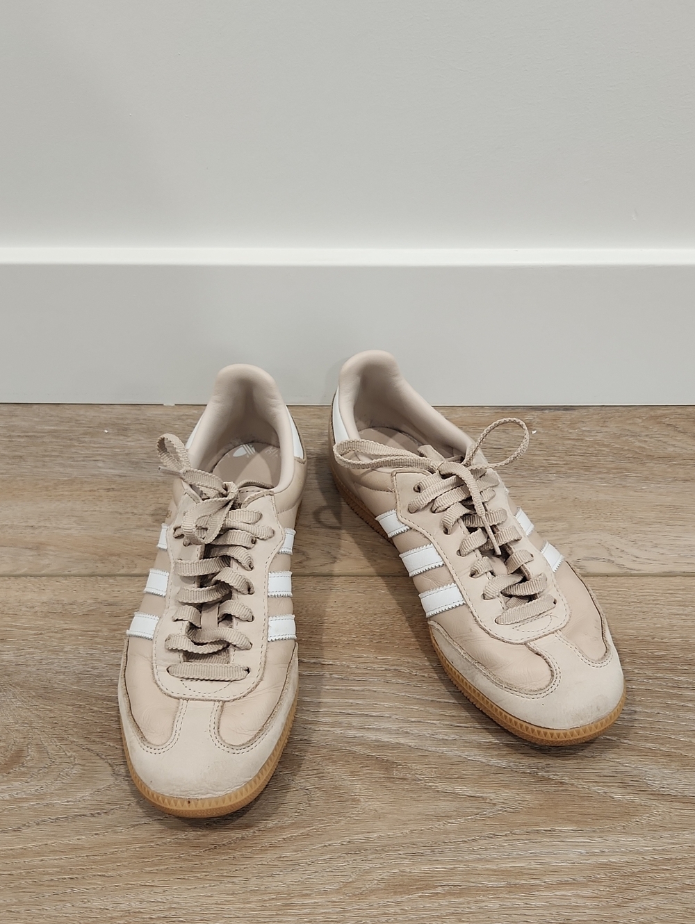 adidas Smaba Beige Sneakers with White Stripes Size 8.5